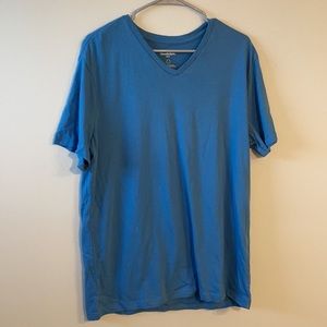 NWT Men’s blue Goodfellow V-neck T-shirt